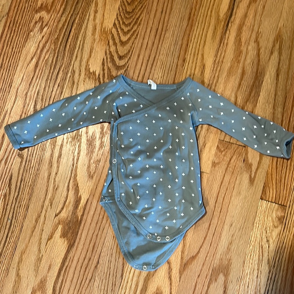 Quincy Mae Sage Organic Kimono Baby Onesie 6-12 M